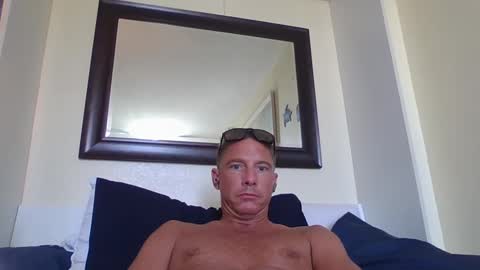 Snapshot of xxxelentdick chatting on January 19, 2025, 11:00 pm deeeeznutz online show from January 19, 2025, 11:00 pm