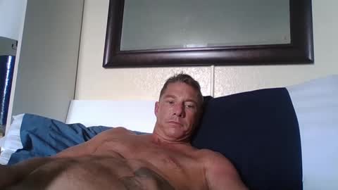 Snapshot of xxxelentdick chatting on January 27, 2025, 9:33 pm deeeeznutz online show from January 27, 2025, 9:33 pm