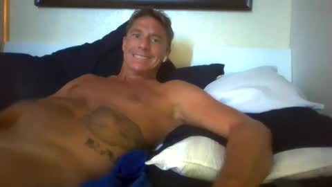 Snapshot of xxxelentdick chatting on March 4, 2025, 1:55 am deeeeznutz online show from March 4, 2025, 1:55 am