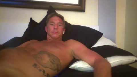 Snapshot of xxxelentdick chatting on March 4, 2025, 5:32 am deeeeznutz online show from March 4, 2025, 5:32 am