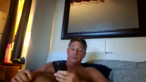 Snapshot of xxxelentdick chatting on November 4, 2025, 3:49 am deeeeznutz online show from November 4, 2025, 3:49 am