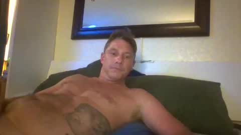 Snapshot of xxxelentdick chatting on March 7, 2026, 10:56 am deeeeznutz online show from March 7, 2026, 10:56 am