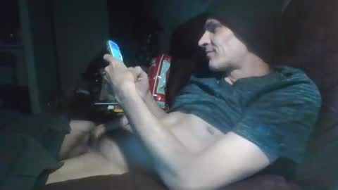 Snapshot of xxxfredmtlxxx chatting on December 21, 2024, 7:24 am xxfredmtl18xx online show from December 21, 2024, 7:24 am