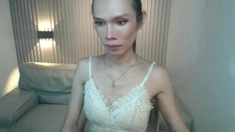 Snapshot of xxxfuckgirlyumsxxx chatting on December 1, 2025, 1:49 pm Your Princess Yums online show from December 1, 2025, 1:49 pm