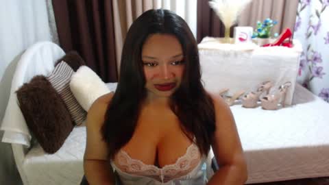Snapshot of xxxgiganticoliviacummerxxx chatting on April 3, 2026, 3:32 pm OLIVIA online show from April 3, 2026, 3:32 pm