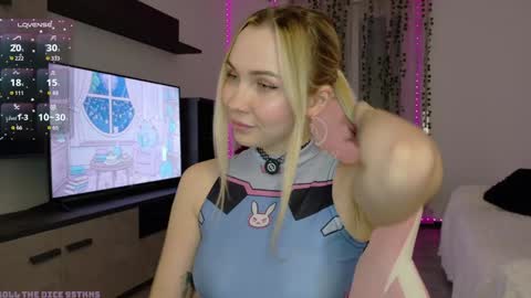 Snapshot of xxxhoneyxx chatting on January 12, 2026, 1:22 am Onlyfanz online show from January 12, 2026, 1:22 am