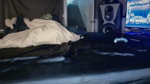 xxxjrstrokesxxx online show from July 15, 2026, 6:02 pm