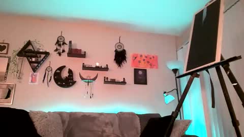 Snapshot of xxxlolalovexxx chatting on November 18, 2025, 1:44 am Lola online show from November 18, 2025, 1:44 am