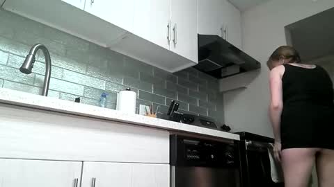 Snapshot of xxxlolalovexxx chatting on November 22, 2025, 10:31 pm Lola online show from November 22, 2025, 10:31 pm