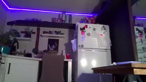 Snapshot of xxxlolalovexxx chatting on January 14, 2026, 5:35 am Lola online show from January 14, 2026, 5:35 am