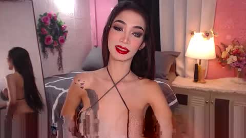 Snapshot of xxxqueenoftransxxx chatting on December 18, 2025, 2:06 am xxxqueenoftransxxx online show from December 18, 2025, 2:06 am