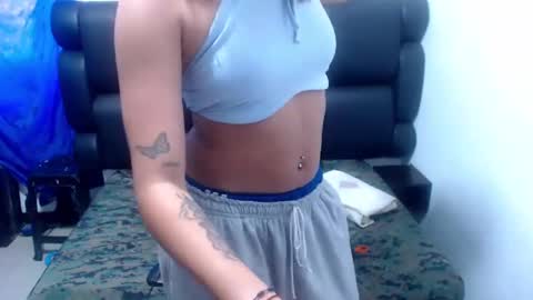 Snapshot of xxxreinasexyassxxx chatting on February 12, 2025, 7:24 pm xxxreinasexyassxxx online show from February 12, 2025, 7:24 pm