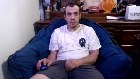 Snapshot of xxxscubastevexx chatting on February 9, 2025, 6:11 am ScubaSteve online show from February 9, 2025, 6:11 am