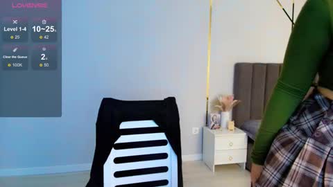 XXXsexaxion online show from October 16, 2025, 3:24 pm