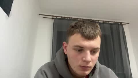 Snapshot of xxxten_ chatting on February 11, 2026, 8:14 pm Leo online show from February 11, 2026, 8:14 pm