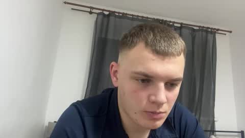 Snapshot of xxxten_ chatting on February 18, 2026, 8:16 pm Leo online show from February 18, 2026, 8:16 pm