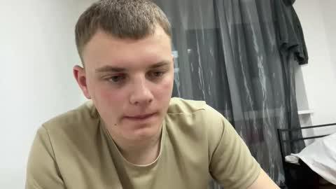 Snapshot of xxxten_ chatting on March 6, 2026, 8:27 pm Leo online show from March 6, 2026, 8:27 pm