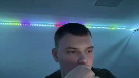 Snapshot of xxxten_ chatting on March 9, 2026, 8:24 pm Leo online show from March 9, 2026, 8:24 pm