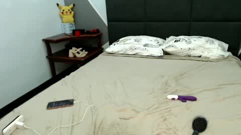 xxxur_wild_asianxxx online show from March 4, 2025, 12:55 pm