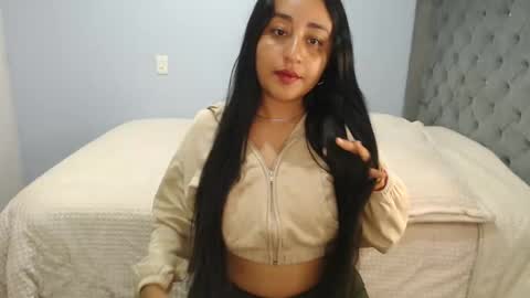 Lunhaa   online show from October 1, 2025, 9:48 am