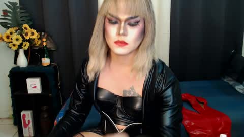 QueenMarina online show from February 1, 2025, 1:55 am