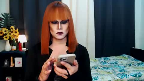 QueenMarina online show from September 17, 2025, 2:08 pm