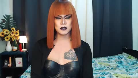 QueenMarina online show from October 24, 2025, 10:00 am