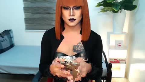 Snapshot of xyournightmarequeenx chatting on February 15, 2026, 2:36 pm QueenMarina online show from February 15, 2026, 2:36 pm