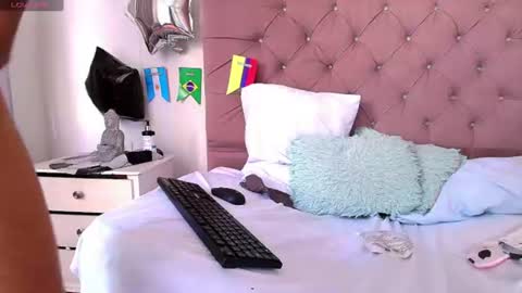 xyren_carter online show from June 27, 2026, 7:19 pm