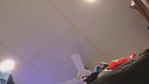 Snapshot of xzbib chatting on January 11, 2026, 10:37 pm Xzbib online show from January 11, 2026, 10:37 pm