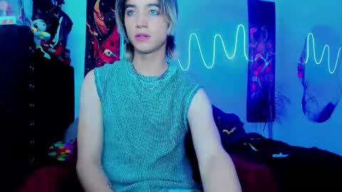 xzerox_ online show from September 23, 2025, 2:03 am