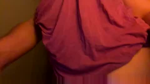 Snapshot of yagirlpeachezzz chatting on February 28, 2026, 4:13 am yagirlpeachezzz online show from February 28, 2026, 4:13 am