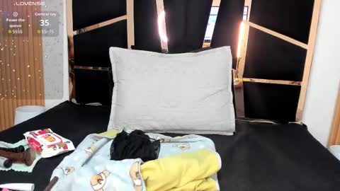 Yahaira online show from December 15, 2025, 2:10 pm