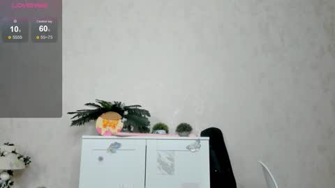 yakamozamazing online show from November 10, 2025, 1:59 am