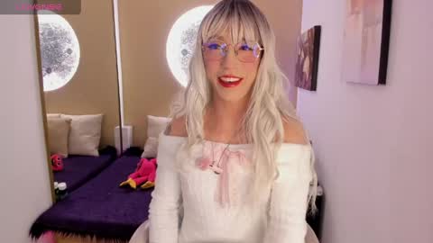 Snapshot of yakitai chatting on May 15, 2026, 3:35 am Yaki online show from May 15, 2026, 3:35 am