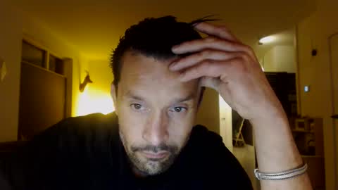 Snapshot of yallayalla1806 chatting on November 28, 2025, 5:59 pm yallayalla1806 online show from November 28, 2025, 5:59 pm