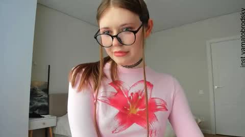 yamatobrodsky1 online show from December 19, 2025, 7:26 am