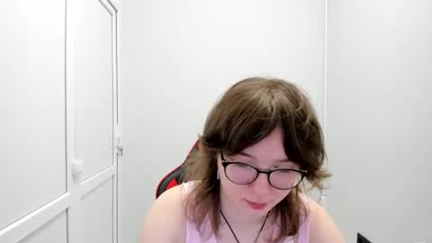Snapshot of yamihoshii chatting on June 29, 2026, 6:19 am Sofia online show from June 29, 2026, 6:19 am