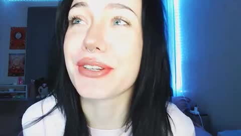 Yami online show from November 12, 2025, 12:44 am