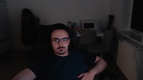 Snapshot of yamillamal157 chatting on November 10, 2025, 12:09 am YamilLamal online show from November 10, 2025, 12:09 am