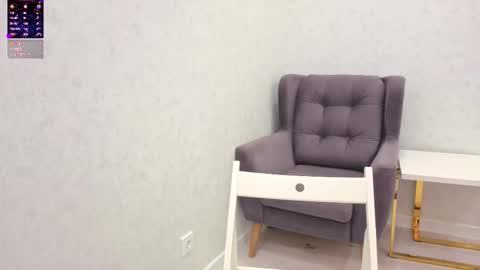 Yana  online show from November 7, 2025, 12:43 am