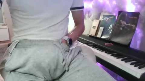 Snapshot of yannsolo8106 chatting on October 28, 2025, 7:01 am yannsolo8106 online show from October 28, 2025, 7:01 am