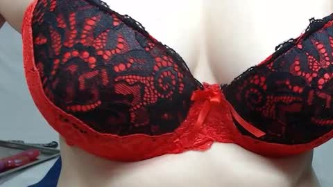 Snapshot of yao_mei chatting on October 31, 2025, 11:50 pm Yao Mei online show from October 31, 2025, 11:50 pm