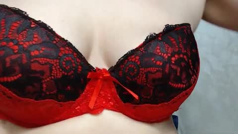 Snapshot of yao_mei chatting on November 8, 2025, 1:44 pm Yao Mei online show from November 8, 2025, 1:44 pm