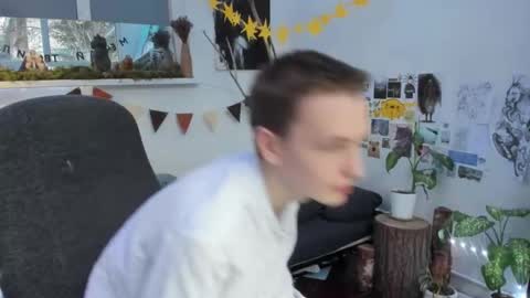 Snapshot of yaposha chatting on December 7, 2024, 11:51 am yaposha online show from December 7, 2024, 11:51 am