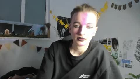 Snapshot of yaposha chatting on December 15, 2024, 11:31 pm yaposha online show from December 15, 2024, 11:31 pm