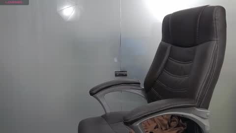 Yara online show from October 21, 2025, 3:29 am