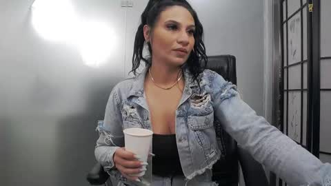 Yara online show from May 16, 2026, 3:36 am