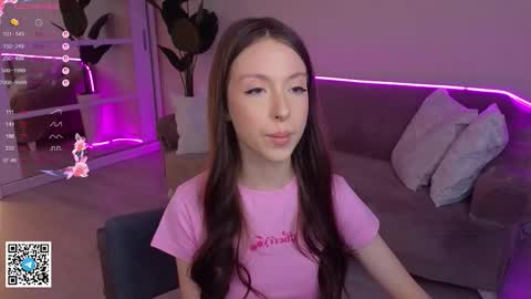 Snapshot of yasmin_kass chatting on December 14, 2025, 6:41 am Yasmin online show from December 14, 2025, 6:41 am