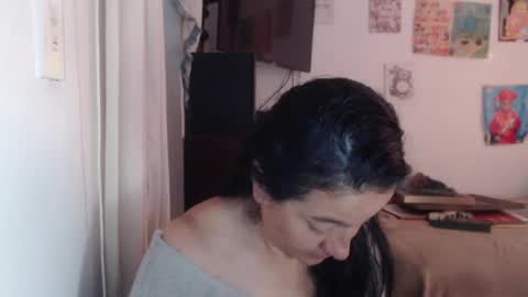 Snapshot of yasmin_love85 chatting on September 12, 2025, 4:07 pm yasmin_love85 online show from September 12, 2025, 4:07 pm